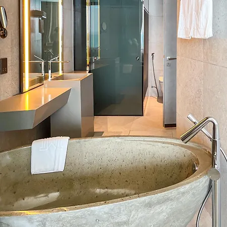 M Hotel Danang Exterior photo Bathroom
