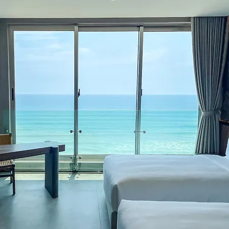 M Hotel Danang Exterior photo Deluxe Ocean View