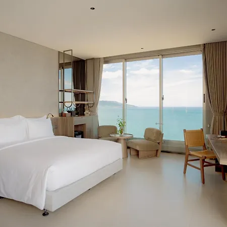 M Hotel Danang Exterior photo Deluxe Ocean View