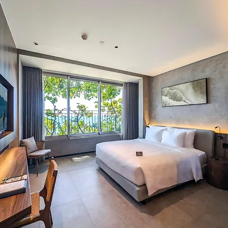 M Hotel Danang Exterior photo Deluxe Ocean View