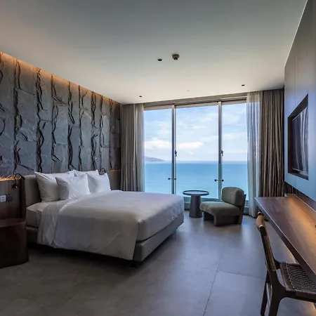 M Hotel Danang Exterior photo Deluxe Ocean View